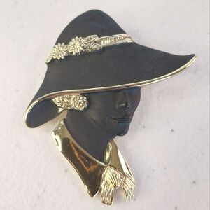 VTG TORINO Enamel And Gold Tone  Lady With Hat Brooch Pin